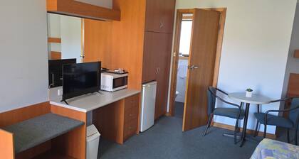 Kingston Ocean View Motel