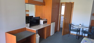 Kingston Ocean View Motel