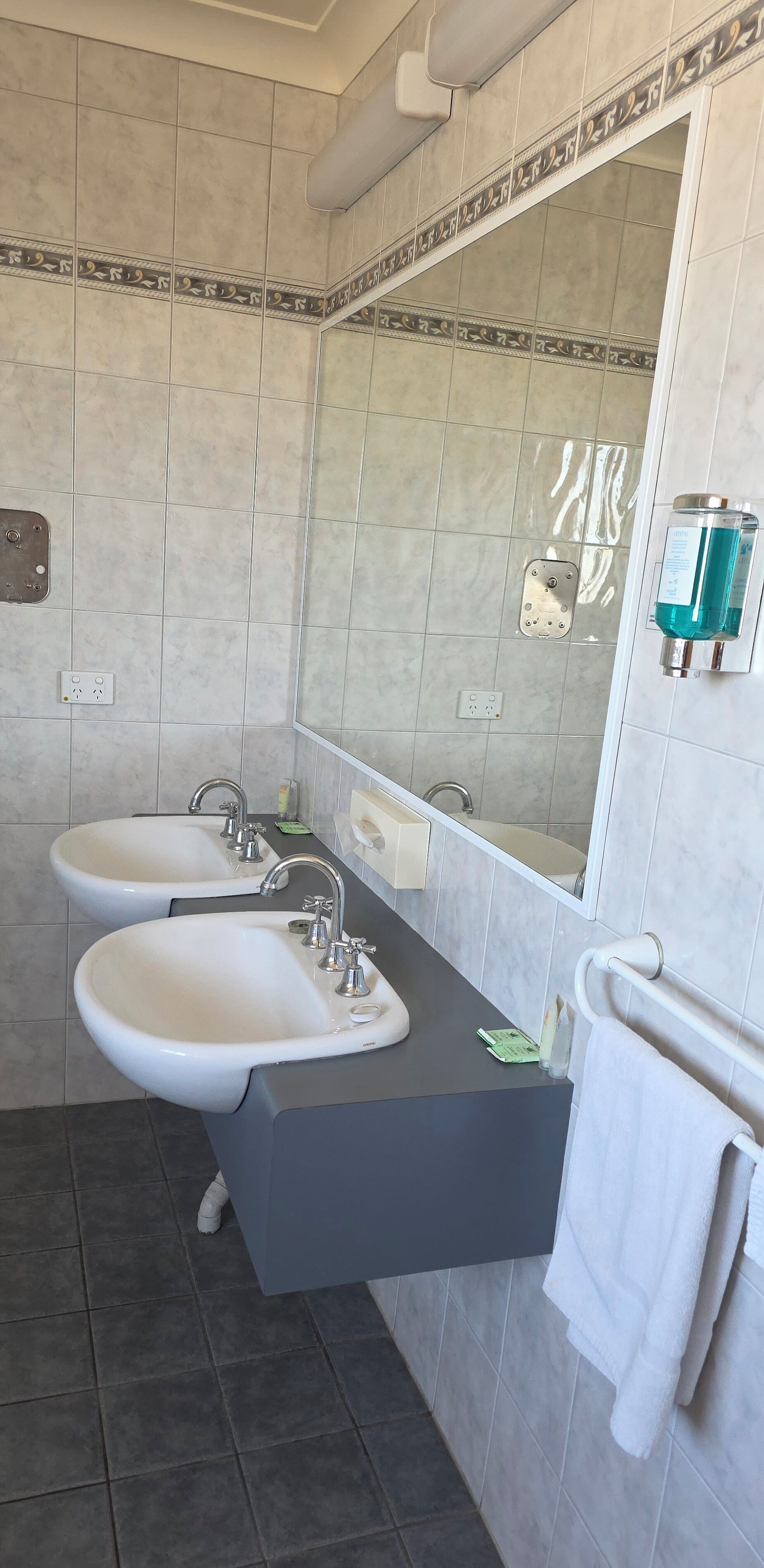Presidential Studio Suite, Courtyard View | Bathroom | Hair dryer, towels, soap, shampoo
