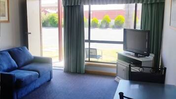 Studiosuite – president, bakgårdsutsikt | Oppholdsområde