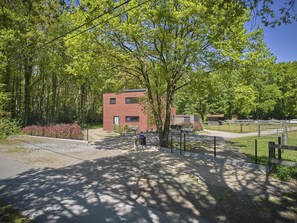 Property grounds - Nature, tranquility, and horse pastures (Zutendaal)