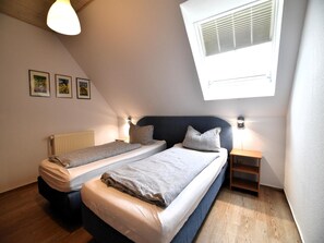 2 bedrooms, Internet - Cozy holiday apartment with balcony (Kühlungsborn)