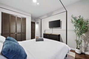2 bedrooms, iron/ironing board, Internet, bed sheets - Peaceful 2-bedroom apartment - Walk Everywhere (Philadelphia)