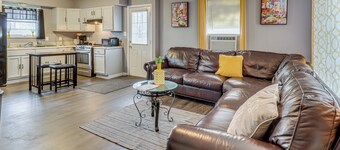 7 Mi to Somerville Square! Countryside Retreat