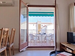 Interior - Apartment in Montgo, close to the beach. HUTG:033568-87 (l'Escala)