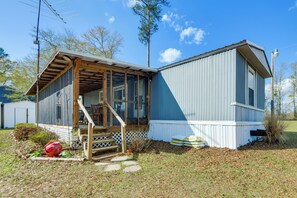 Exterior - Detached Studio & Fire Pit! Georgetown Retreat (Georgetown)