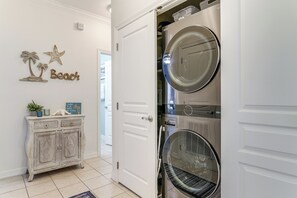 Interior - 1 Block to Beach: South Padre Condo w/ Pool Access (South Padre Island)