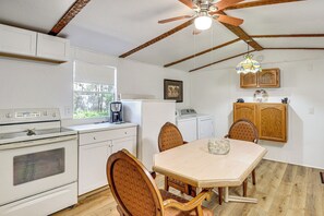 Fridge, microwave, stovetop, dishwasher