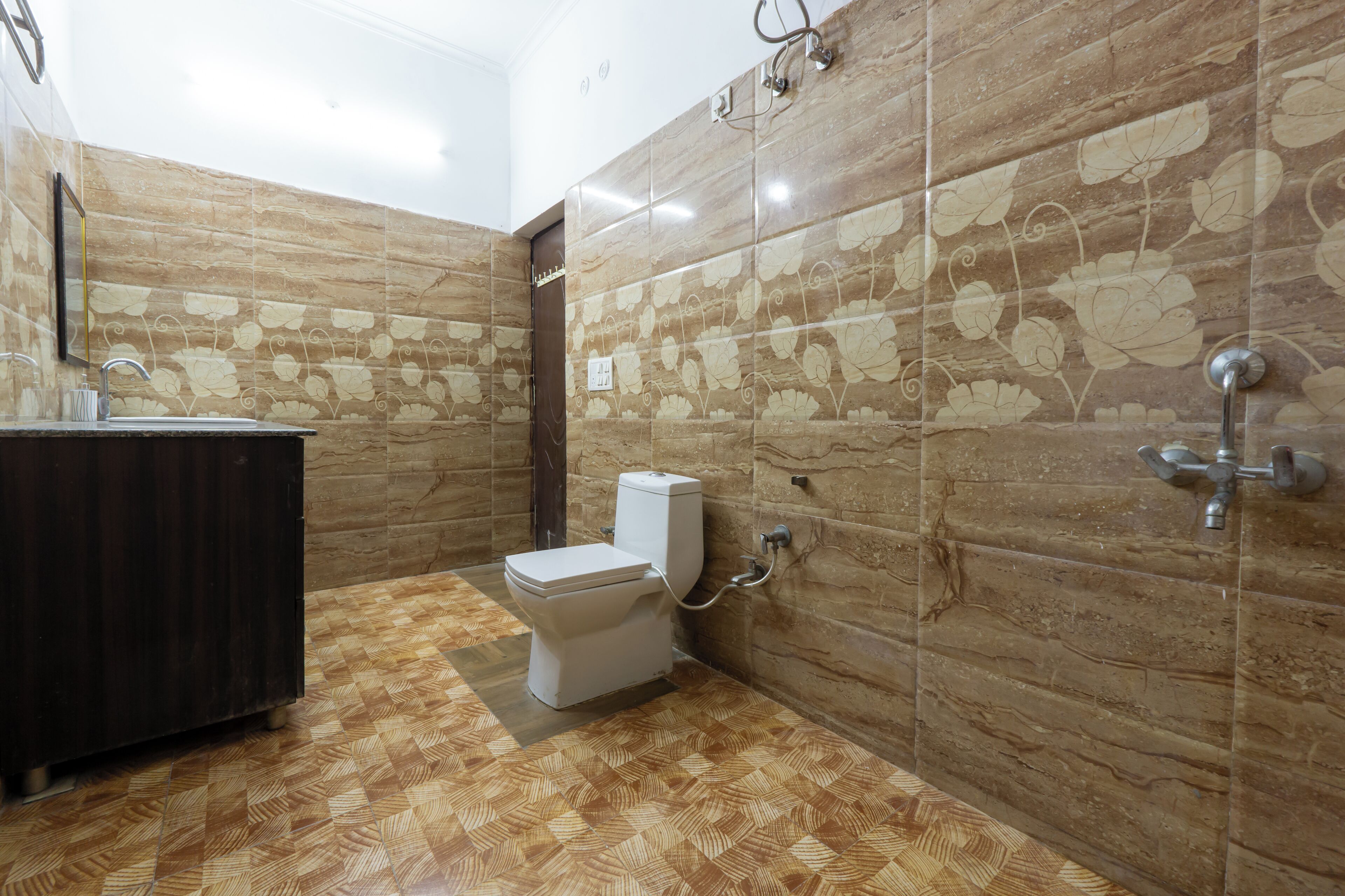 Shower, towels, soap, toilet paper