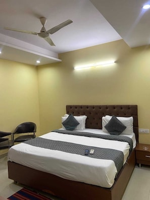 Room - Hotel Mannat Stays (Delhi)