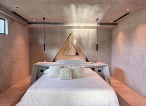 Room - Nebulae - Water Cube Suite & YogaDeck (San Roque)