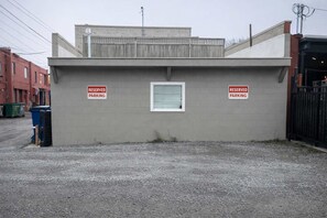 Property grounds - The Loft On 4th Brand New Studio With Free Parking (Coeur d'Alene)