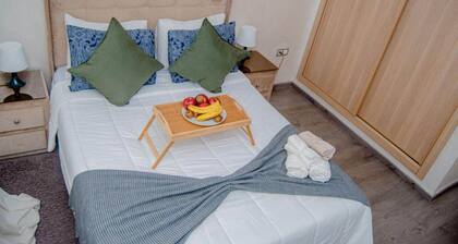 Spacious Family Home, Quiet & Secure