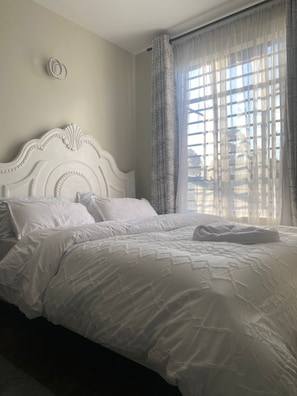 1 chambre, fer et planche Ă repasser, Wi-Fi gratuit, draps fournis
