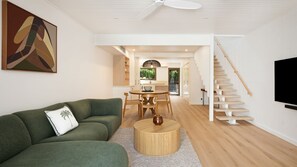 Smart TV - Ray St Retreat - Luxury Stay near Sunshine Beach (Sunshine Beach)