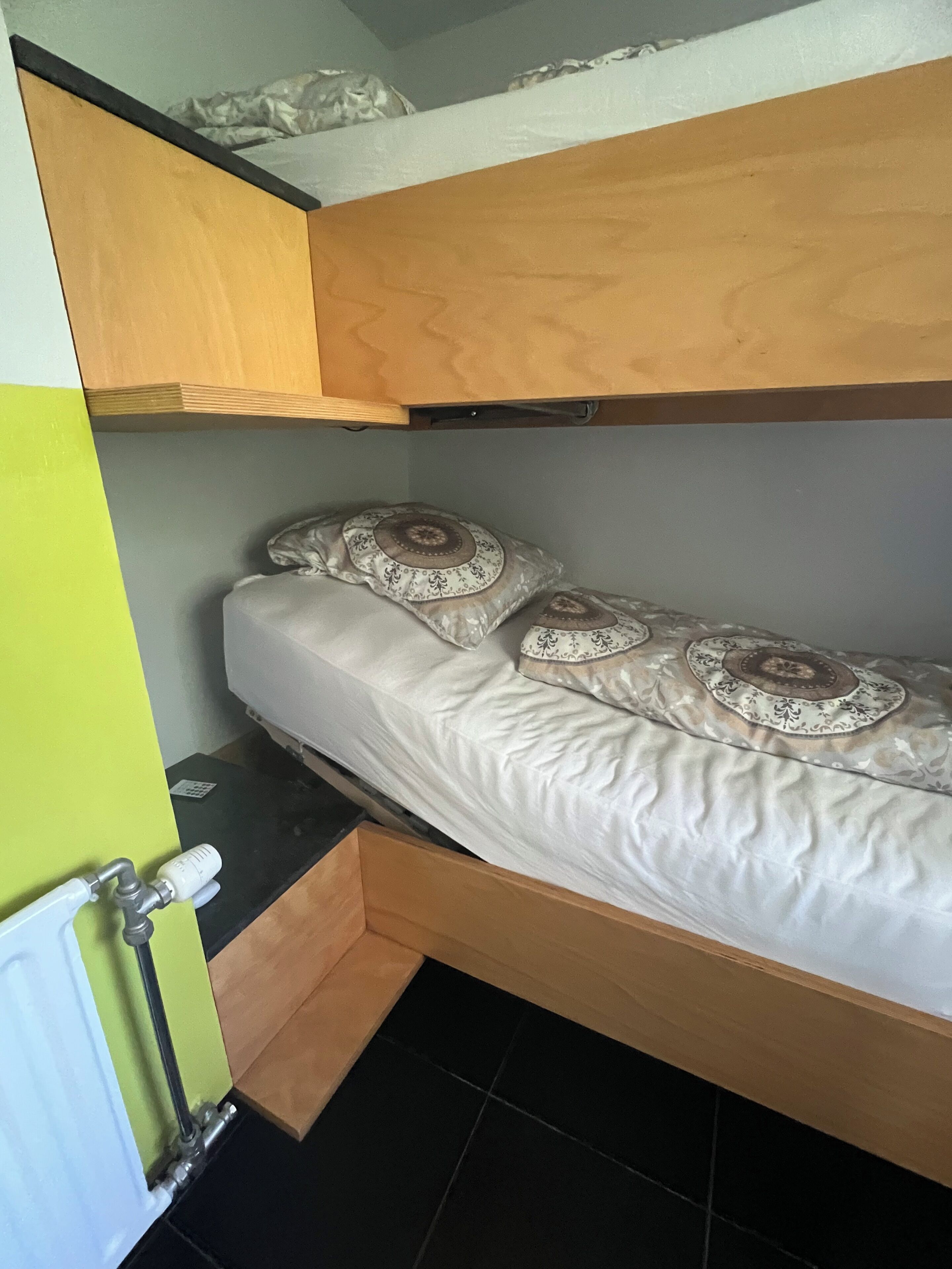 1 slaapkamer, een strijkplank/strijkijzer, gratis wifi, beddengoed