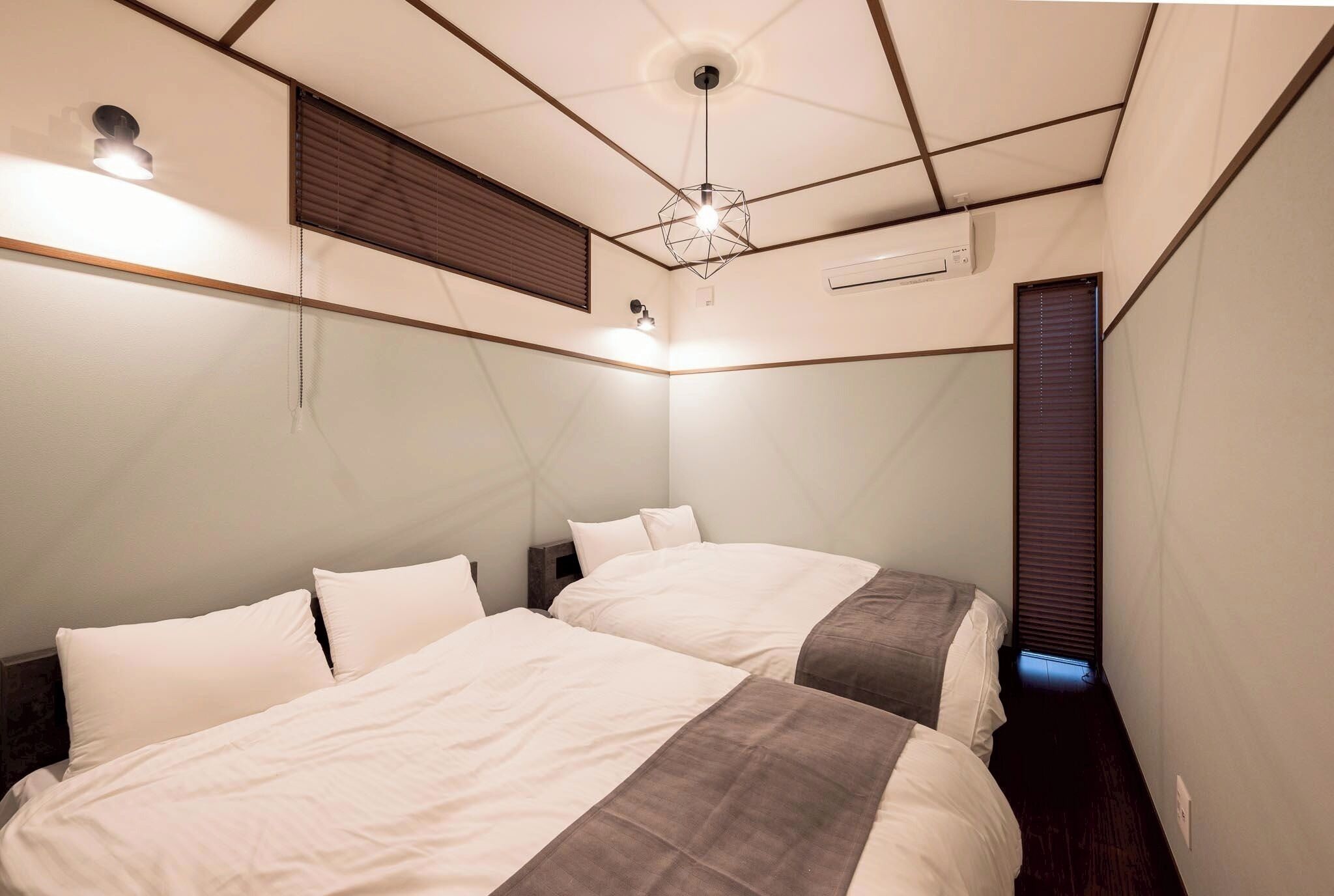 3 bedrooms, WiFi (free), bed sheets