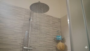 Hair dryer, towels - A due passi dagli Scavi! Parcheggio Gratuito Wi-Fi (Pompei)