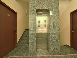 Interior - Hotel Golden Leaf (Udaipur)