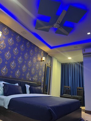 Superior Room - Hotel Golden Leaf (Udaipur)