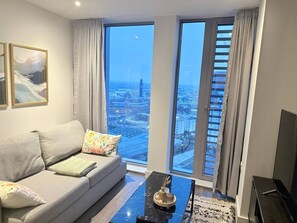 Apartment, 2 Bedrooms, Accessible, Smoking | Living room - 2 Bedroom En-suite in City Center for Long Stays (Salford)