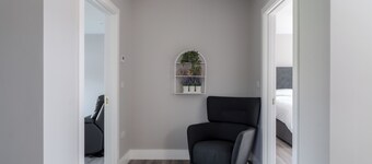 Large home to sleep 14 in the heart of Sneem Village