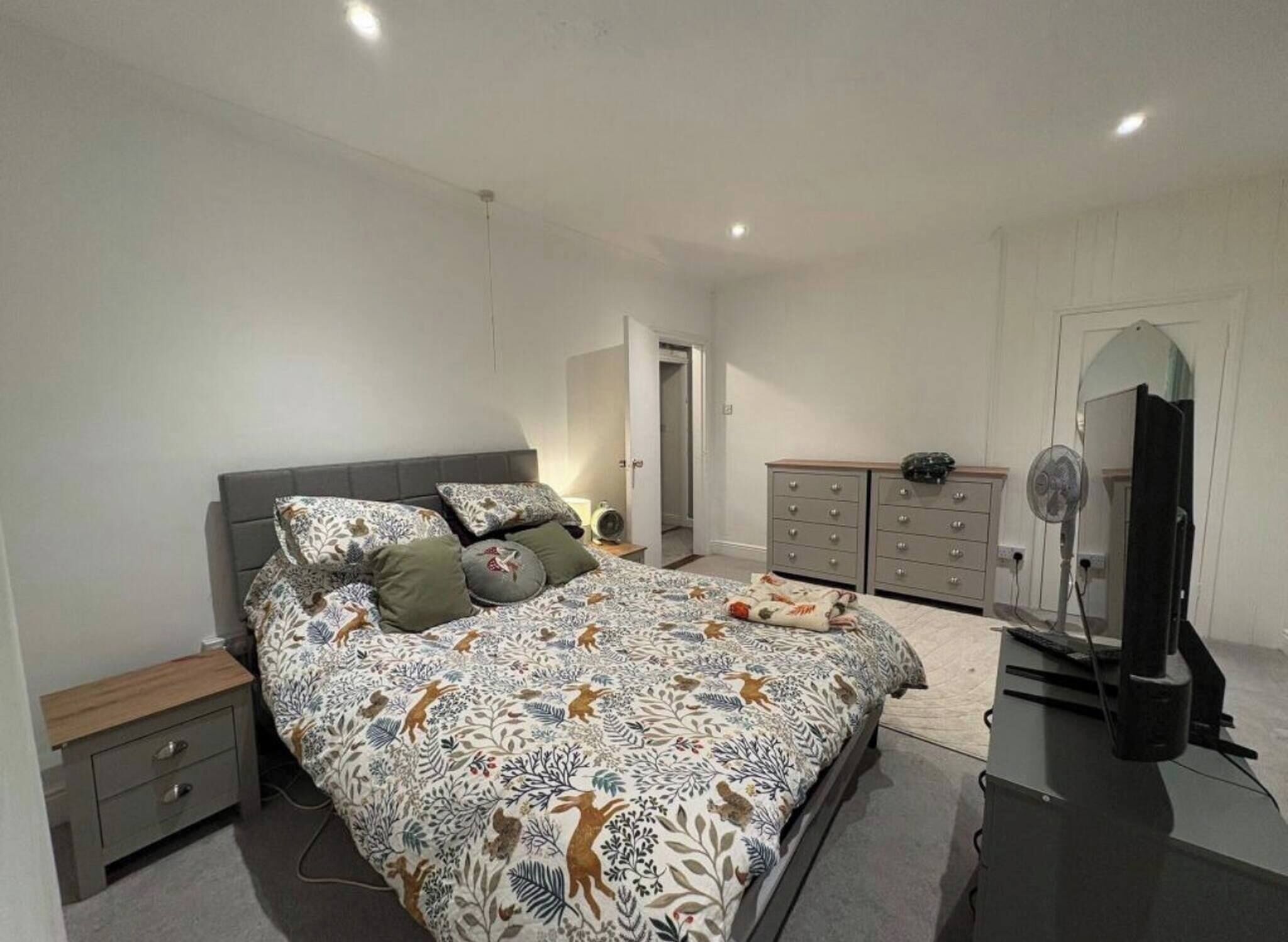 3 bedrooms