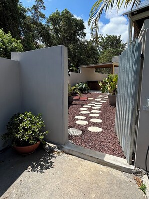 Property grounds - Ti Kaz fond d'or house with jacuzzi and playroom ideal for families (Le Tampon)