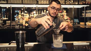 Bar (in der Unterkunft)