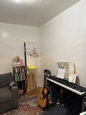 Interior - Semi-Private Sleeping Quarters in Red Hook, Brooklyn (Brooklyn)