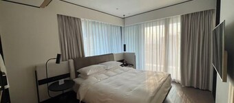 The Harbourfront Atelier Union Toronto