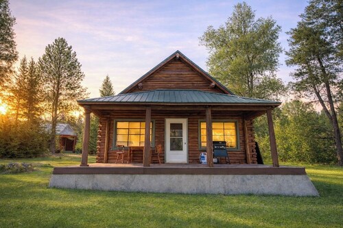 Yellowstone Elk Cabin+Sauna+AC+20miles to Yellowstone