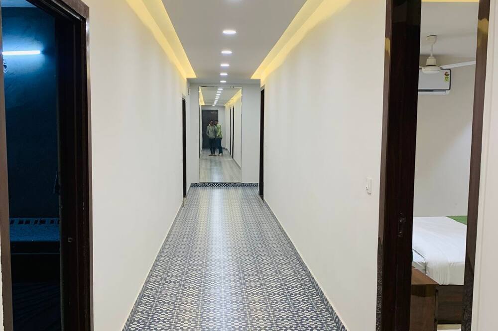 Hotel Uday Raj
