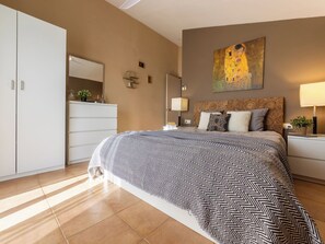 3 bedrooms, desk, Internet - Vacation home Gilet by Interhome (L'Ampolla)