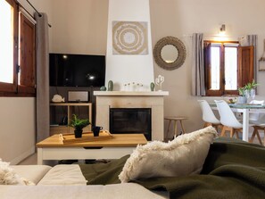 TV, fireplace - Vacation home Gilet by Interhome (L'Ampolla)