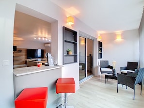 Kitchen / Dining Room - l'Astrolabe by Interhome (Cagnes-sur-Mer)