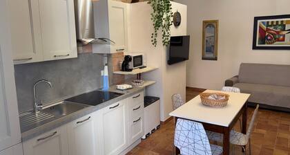 EXPERIENCE THE ENCHANTMENT:BEAUTIFUL APARTMENT, COZY AND SUPER FUNCTIONAL.