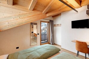 1 bedroom, WiFi, bed sheets - Chalet 'Malva' with Mountain View, Balcony and Wi-Fi (Livigno)