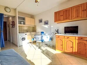 Interior - Les Rives de la Favière by Interhome (Bormes-les-Mimosas)
