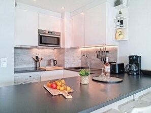 Fridge, microwave, dishwasher, cookware/dishes/utensils - Le lido San Marco by Interhome (Cagnes-sur-Mer)