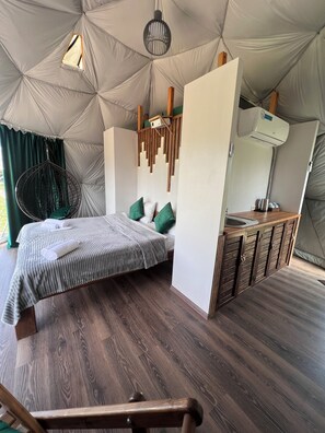 Comfort Double or Twin Room, Lanai, Mountain View | Interior - GLAMPING PARK  (Shahumyan)