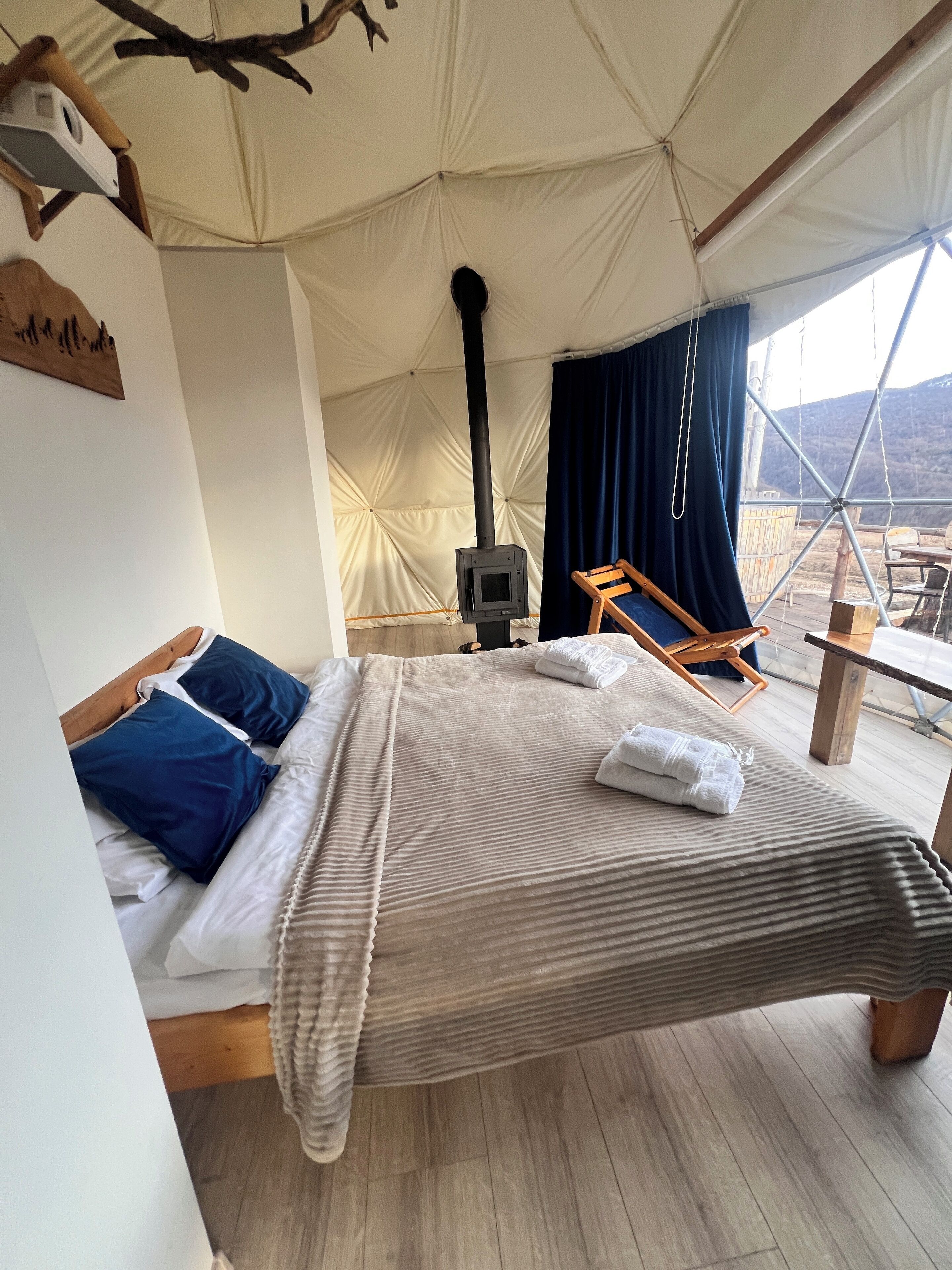 Comfort Double or Twin Room, Lanai, Mountain View