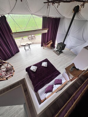 Luxury Suite, Lanai, Mountain View - GLAMPING PARK  (Shahumyan)