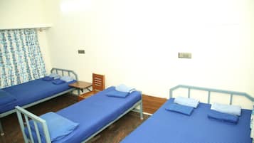 Classic Triple Room, Balcony, Garden View