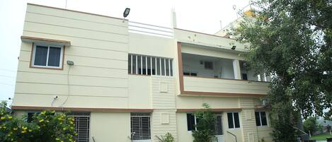 Ngoại thất