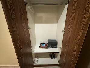 Interior - Mount Hayat Hotel  (Naran)