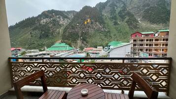 Deluxe Studio, Mountain View | Outdoor dining