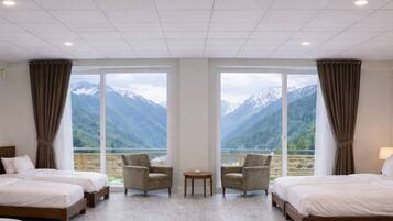 Family Room | Premium bedding, in-room safe, desk, laptop workspace