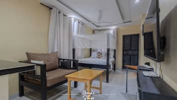 Junior Studio Suite | Living area