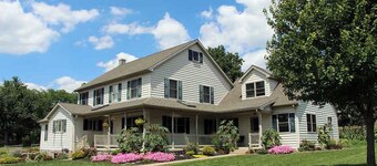 Dutch Homestead Vacation Home - central Lancaster Co. 6 min. to Sight & Sound!